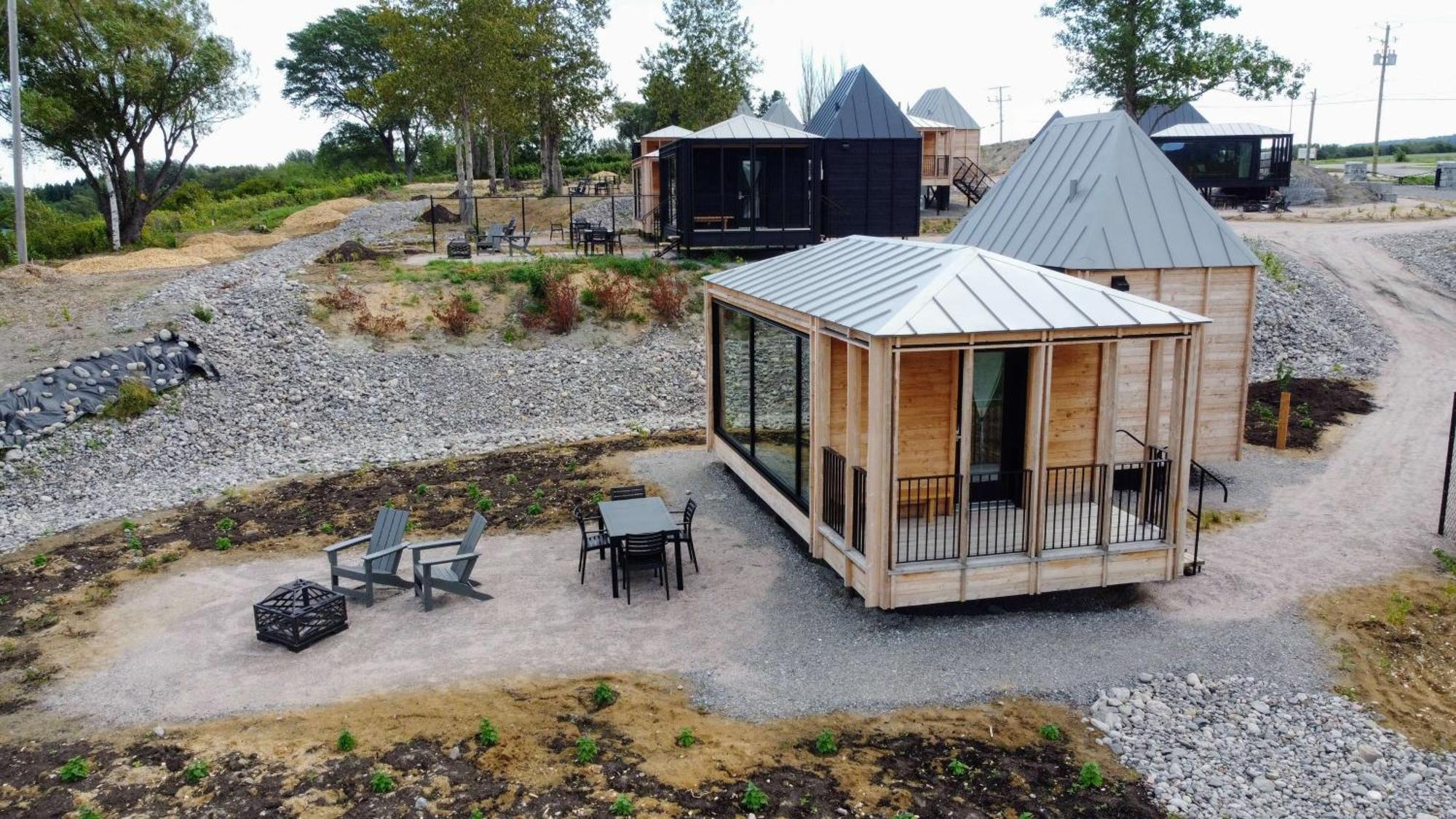 Minimaisons De Val-jalbert Lodge *